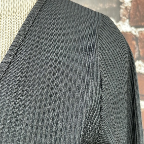 ASOS Bodysuit Women's 6 Black Long Sleeve V-Neck Stretch One-Piece - Picture 9 of 15